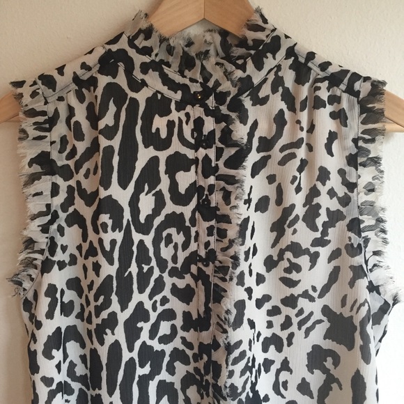 Violet & Claire leopard black and white top Sz M - Picture 4 of 8